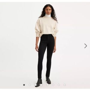 Levi's 721 High Rise Skinny in Black (27)